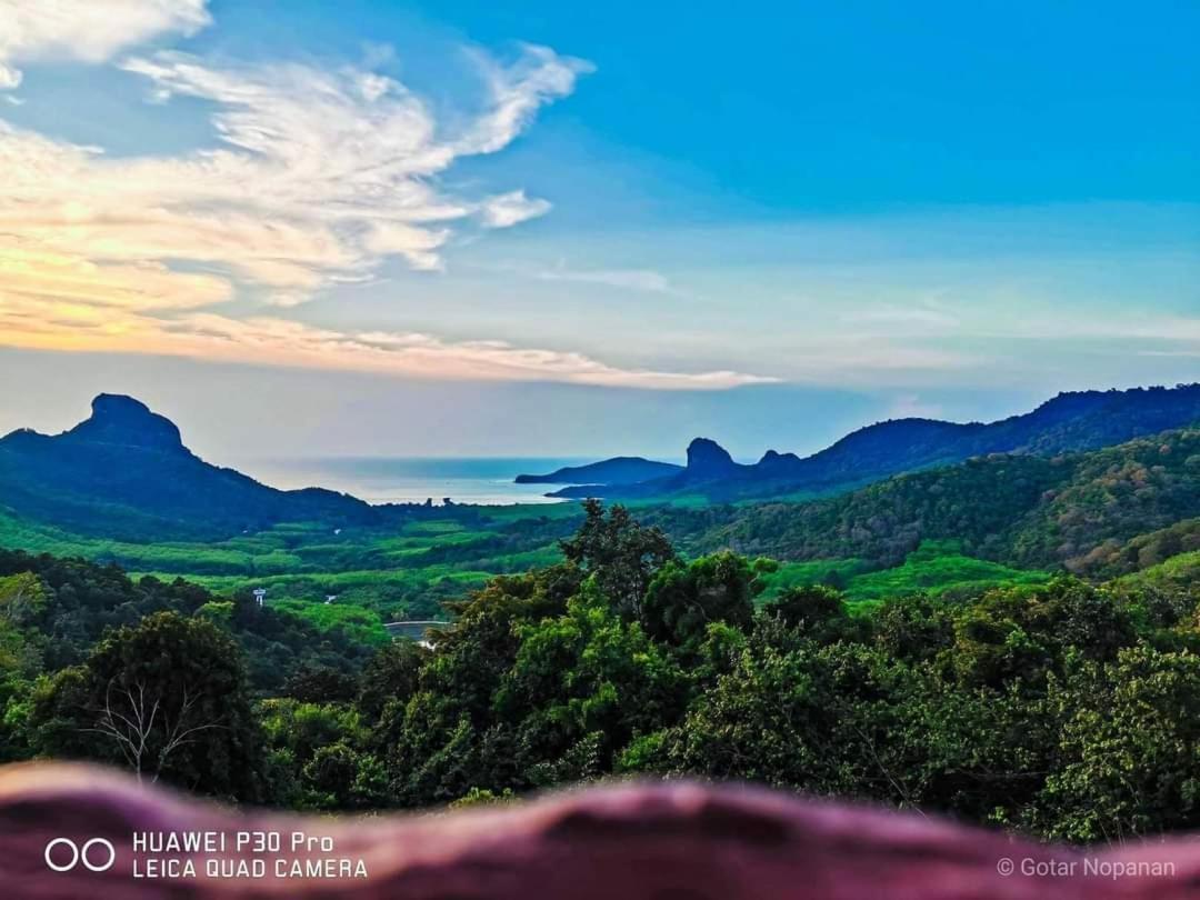 Koh Phaluay Eco Resort 素叻他尼 外观 照片