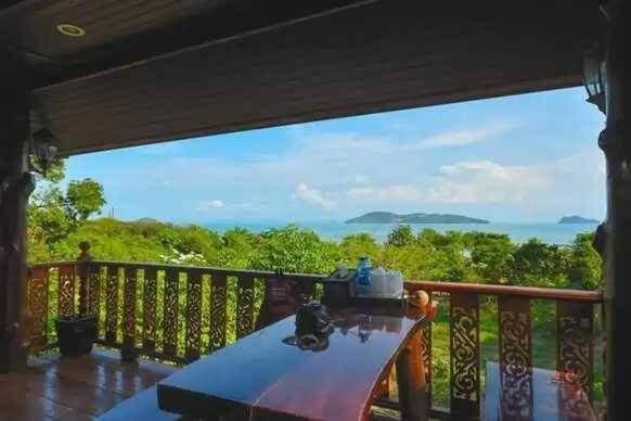 Koh Phaluay Eco Resort 素叻他尼 外观 照片