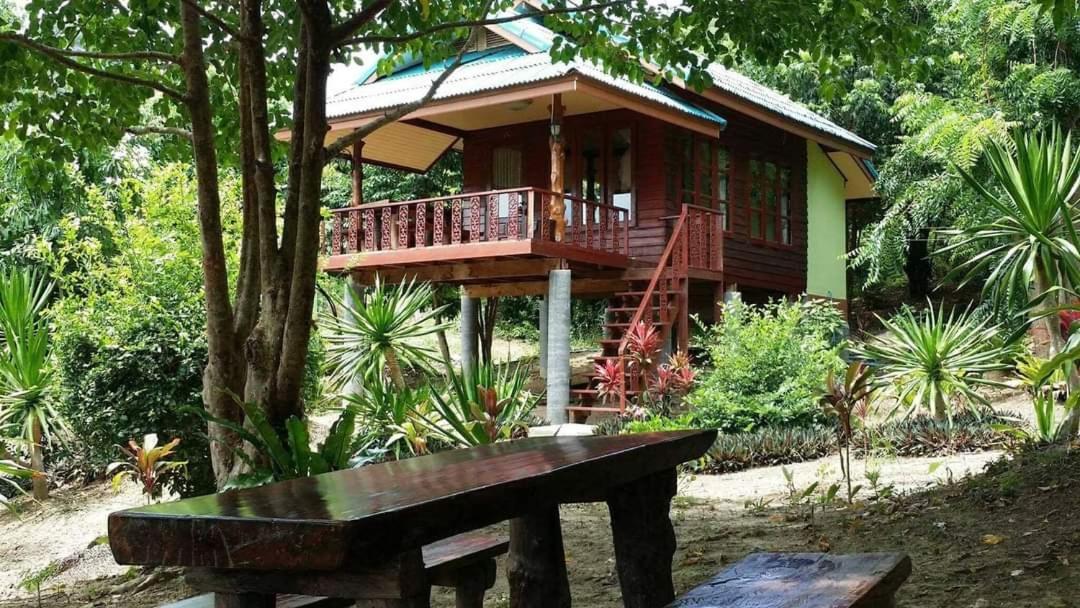 Koh Phaluay Eco Resort 素叻他尼 外观 照片